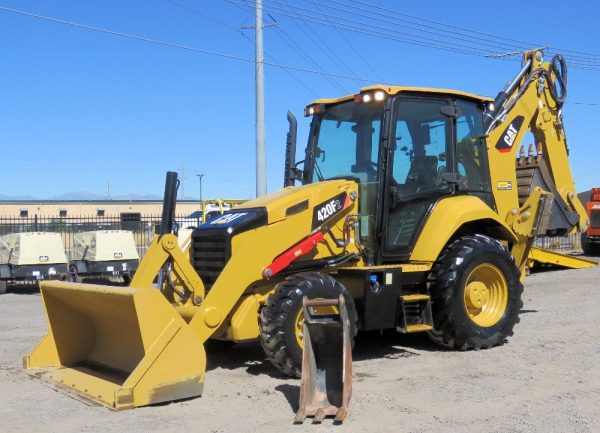 2017 Caterpillar 420F2 - Image 7