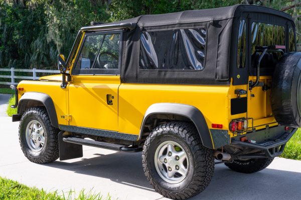 1997 Land Rover Defender 90 NAS - Image 22