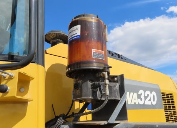 2018 Komatsu WA320-8 - Image 23