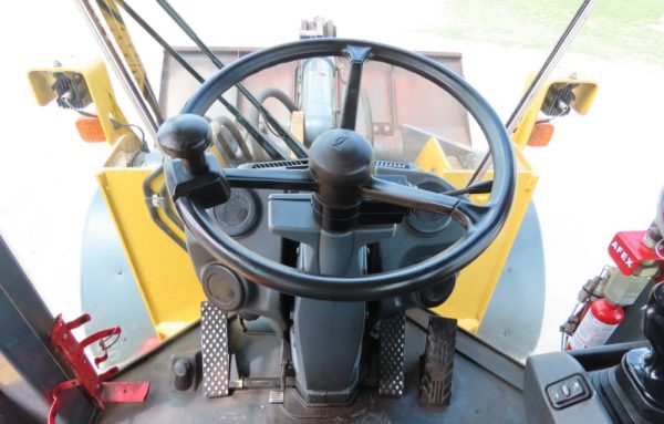 2017 John Deere 624K-II - Image 23