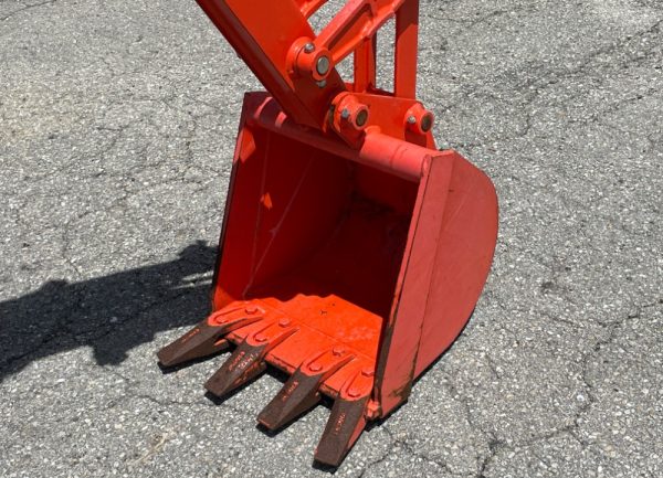 2018 Kubota L3901HST - Image 25