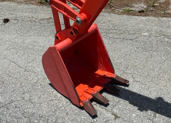2018 Kubota L3901HST - Image 26