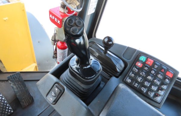 2017 John Deere 624K-II - Image 25