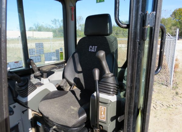 2018 Caterpillar 305.5E2 CR - Image 28