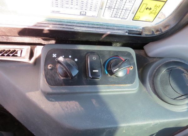 2018 Caterpillar 305.5E2 CR - Image 33