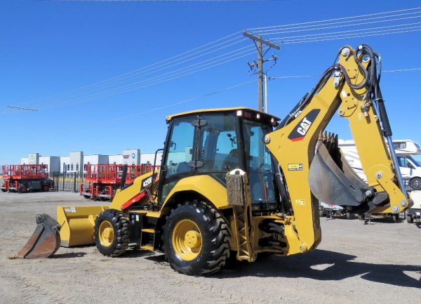 2017 Caterpillar 420F2 - Image 9