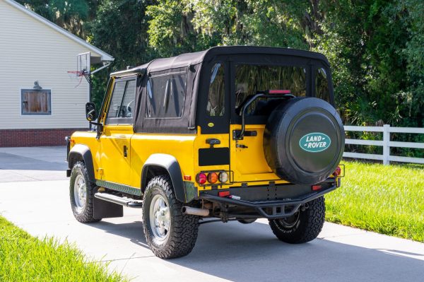 1997 Land Rover Defender 90 NAS - Image 11