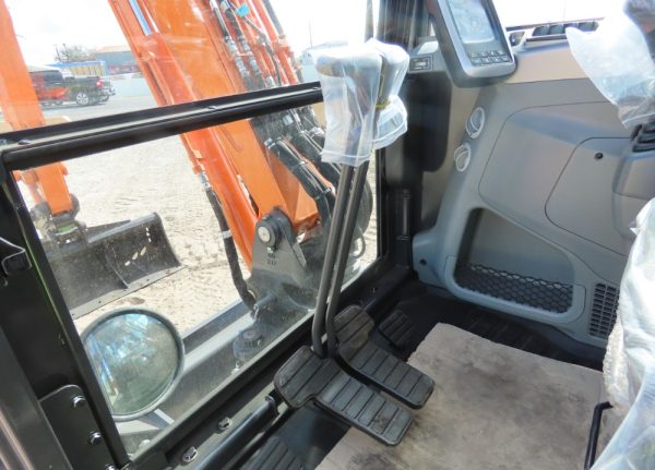 2021 Doosan DX62R-3 - Image 37