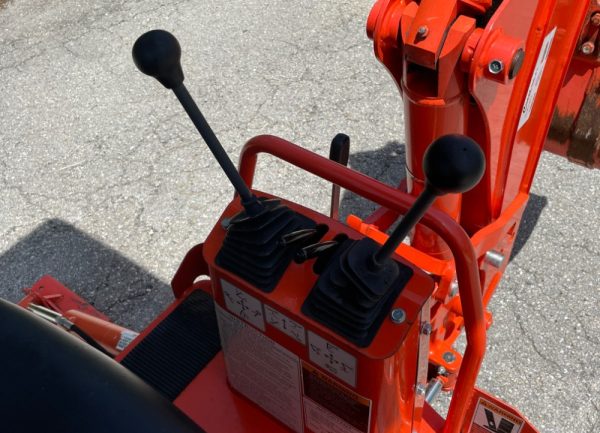 2018 Kubota L3901HST - Image 42