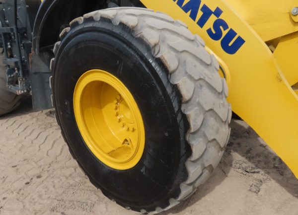 2018 Komatsu WA320-8 - Image 4