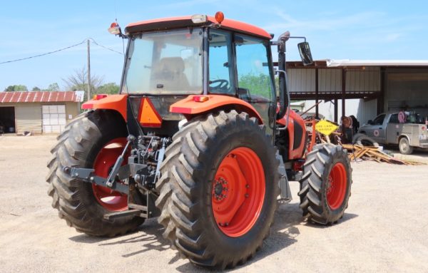 2017 Kubota M6S-111 - Image 6