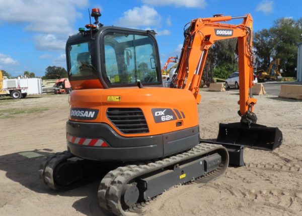 2021 Doosan DX62R-3 - Image 11