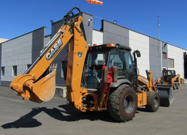 2016 Case 590 Super N - Image 6
