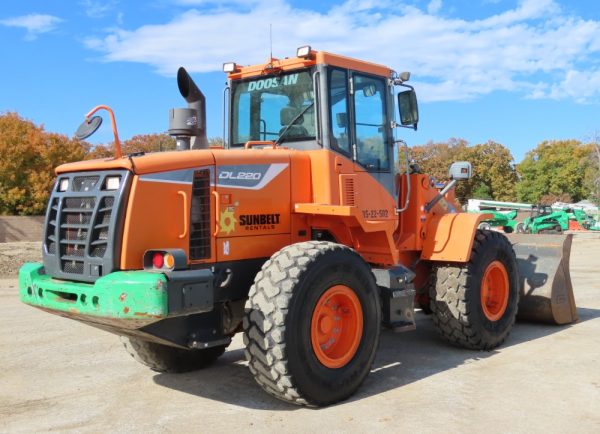 2016 Doosan DL220-5 - Image 12