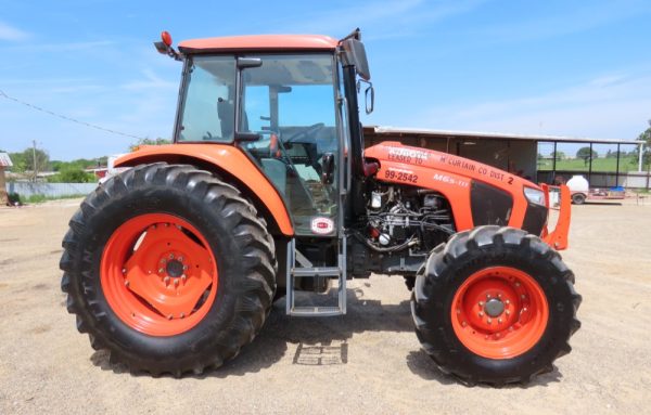 2017 Kubota M6S-111 - Image 8