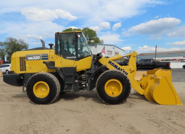 2018 Komatsu WA320-8 - Image 14