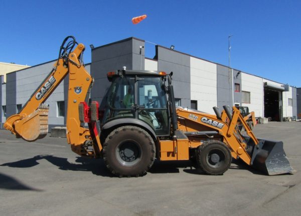 2016 Case 590 Super N - Image 8