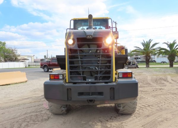 2018 Komatsu WA320-8 - Image 16