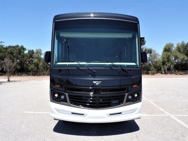 2019 Fleetwood Bounder 35K - Image 57