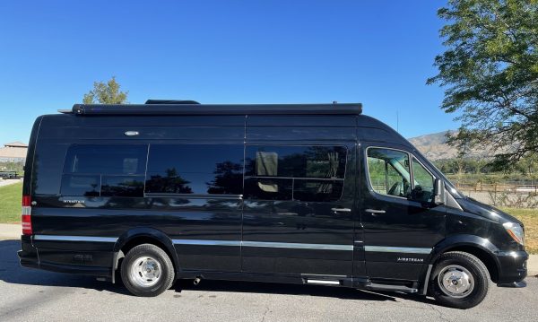 2015 Airstream Interstate 3500 Lounge EXT - Image 7