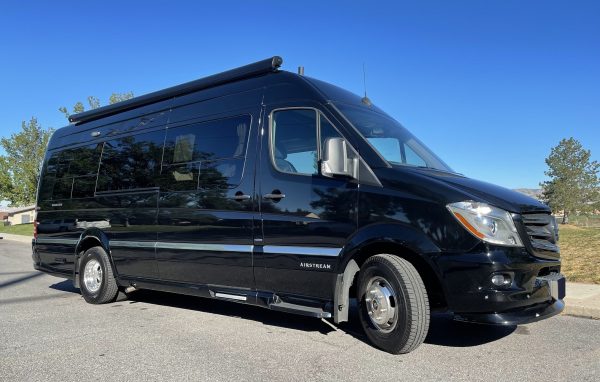 2015 Airstream Interstate 3500 Lounge EXT - Image 8