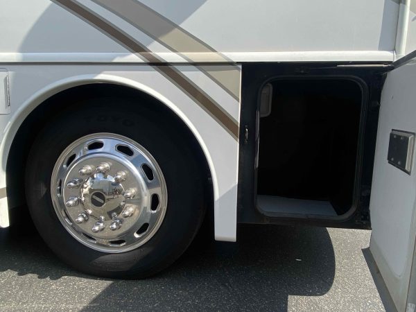 2013 Fleetwood Excursion 33A - Image 9