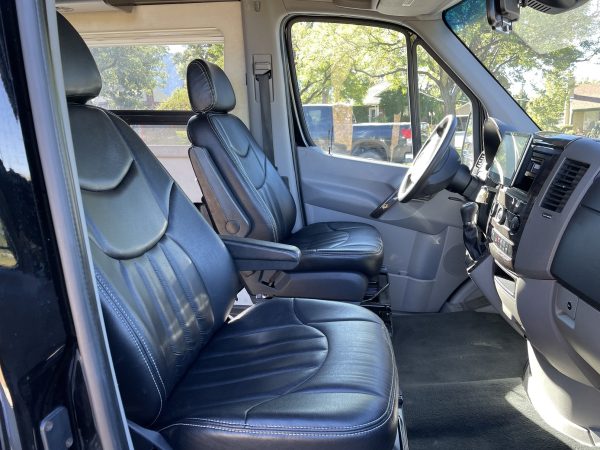 2015 Airstream Interstate 3500 Lounge EXT - Image 17