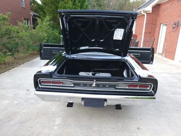 1969 Dodge Coronet - Image 20