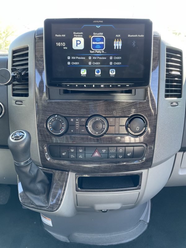 2015 Airstream Interstate 3500 Lounge EXT - Image 20