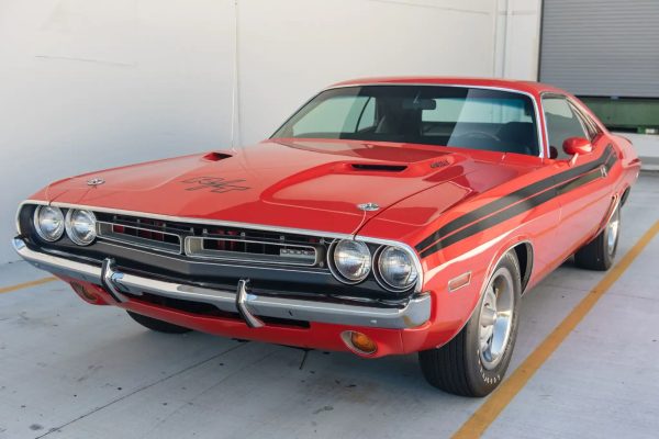 1971 Dodge Challenger RT 440 - Image 2