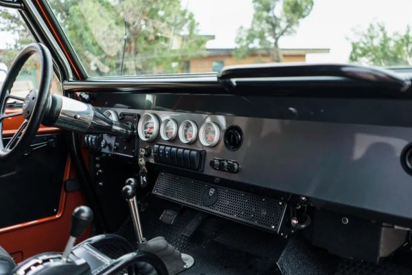 1973 Ford Bronco 351 - Image 9