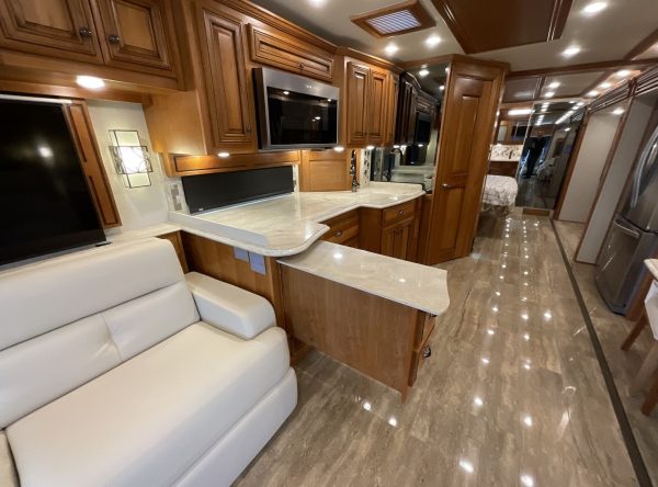 2019 Newmar Dutch Star 4018 - Image 35