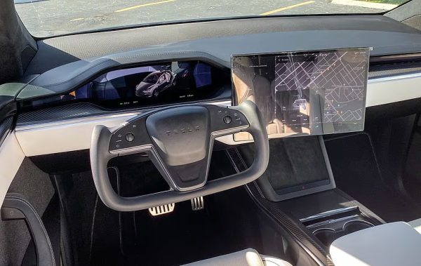 2022 Tesla Model X Plaid - Image 3