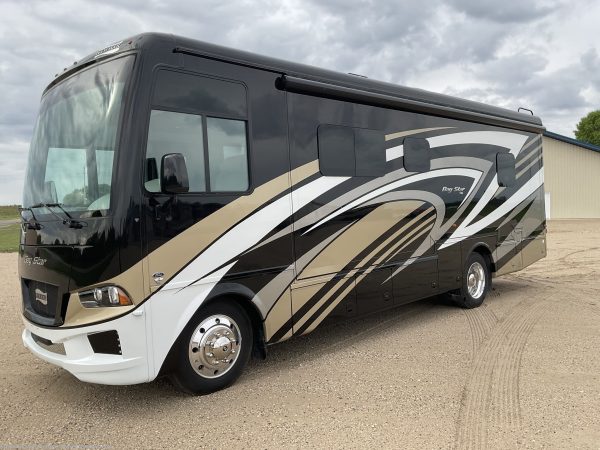2022 Newmar Bay Star 3014 - Image 18