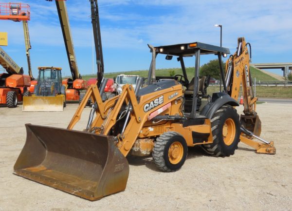 2015 Case 580N 4WD Backhoe - Image 10