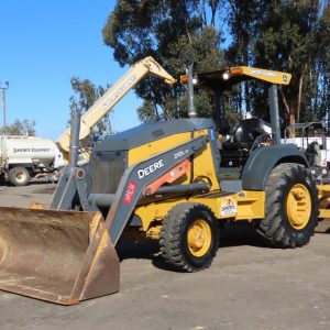 2015 John Deere 210LEP