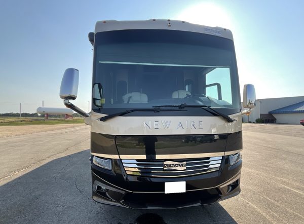 2018 Newmar New Aire 3341 - Image 13