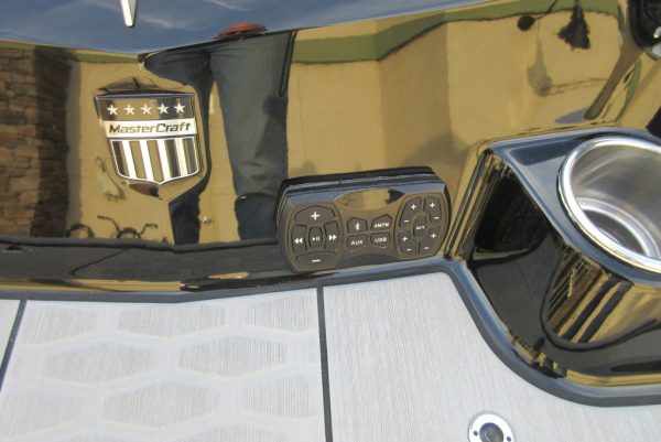 2020 MasterCraft X24 - Image 10