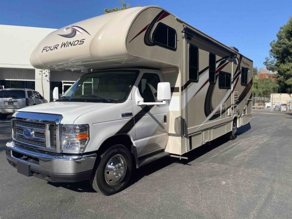 2019 Four Winds 28Z - Image 13