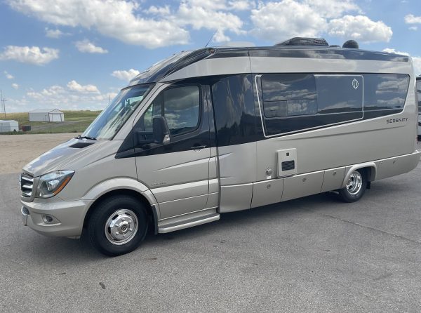 2019 Leisure Travel Serenity S24CB - Image 13