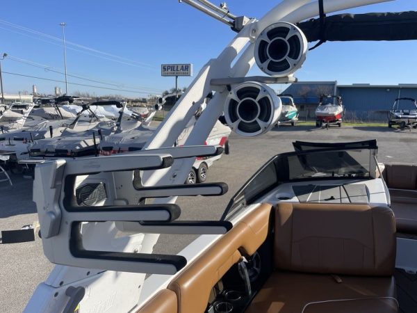 2020 Malibu Boats 25 LSV - Image 14