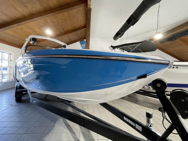 2021 Centurion Vi24 - Image 13