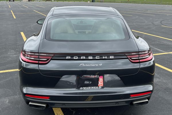 2020 Porsche Panamera 4 - Image 7