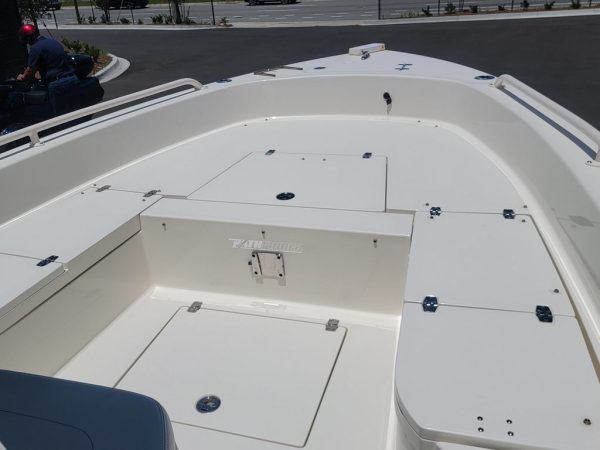 2018 Pathfinder Boats 2600 TRS - Image 13