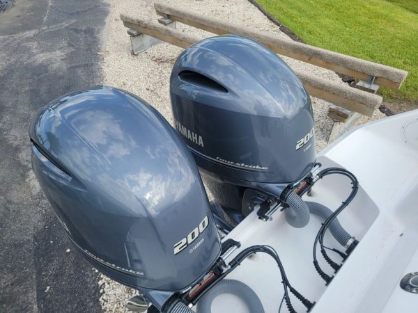 2020 Everglades 255CC - Image 7
