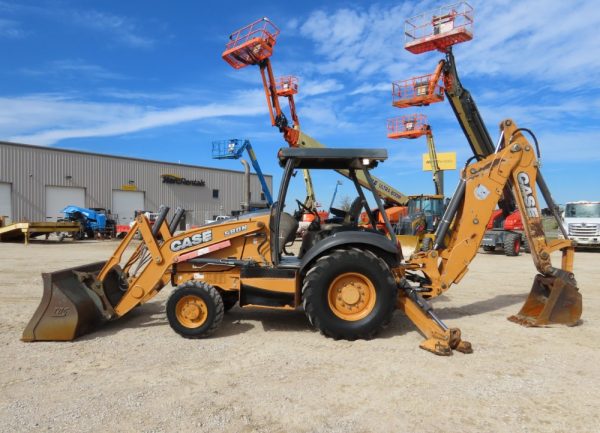 2015 Case 580N 4WD Backhoe - Image 14