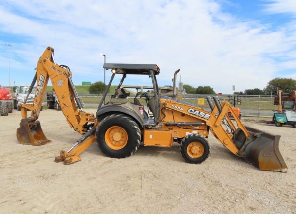 2015 Case 580N 4WD Backhoe - Image 15