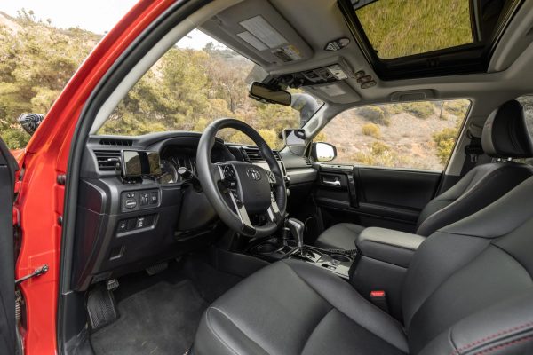 2020 Toyota 4Runner Overland - Image 25