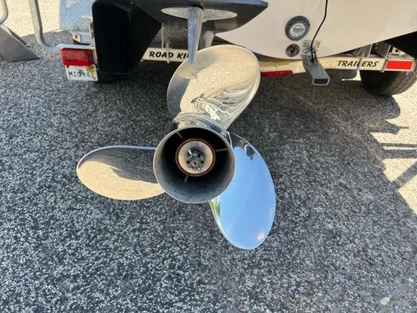 2018 Pursuit DC 265 - Image 4