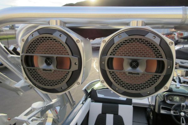 2020 MasterCraft X24 - Image 15